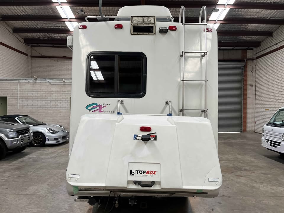 1997 Isuzu ELF Diesel Motorhome – Fully Furnished