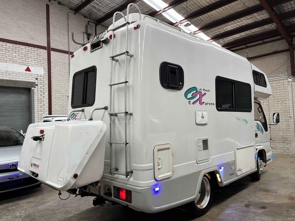 1997 Isuzu ELF Diesel Motorhome – Fully Furnished